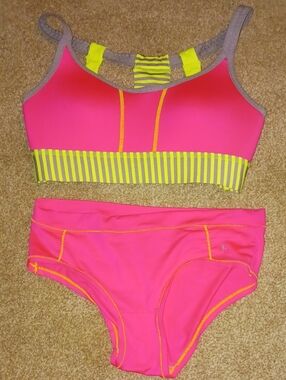 Danskin Now Hot Pink & Neon Yellow Set